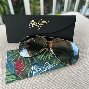 Maui Jim HAU‘OLI XL Gold Grey Aviator Sunglasses
